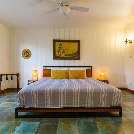 Hotel The Good House- Hot Spring Hideaway à Desert Hot Springs Extérieur photo